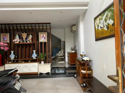 Ở NGAY! Bán Nhà Đẹp 4 Tầng Hẻm Xe Hơi Lê Văn Sỹ, 52m2, Chỉ 10.3 Tỷ TL