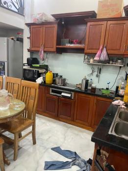 GẤP BÁN NHANH NHÀ TRỆT LẦU – XE HƠI NGỦ TRONG NHÀ – HUỲNH THỊ HAI CHỈ 4.5 TỶ!