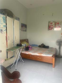 GẤP BÁN NHANH NHÀ TRỆT LẦU – XE HƠI NGỦ TRONG NHÀ – HUỲNH THỊ HAI CHỈ 4.5 TỶ!