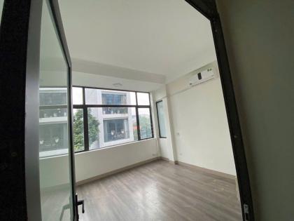 Cho thuê nhà sau Aeon Mall Hà Đông 5 tầng 1 tum 18tr 0903409888