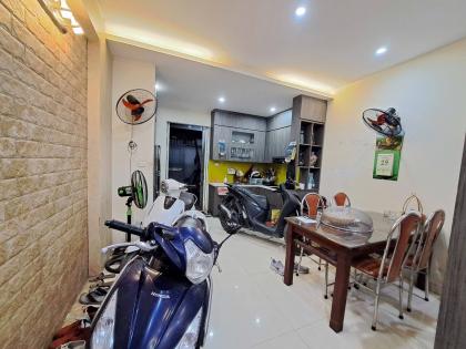 Bán Nhà Mặt Phố Đội Cấn Ba Đình 33/38m2-4T LÔ GÓC 2 THOÁNG 13,8 Tỷ Đội Cấn.