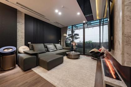 **Bán nhà hẻm 373 Lý Thường Kiệt, phường 9 Tân Bình (5,5*10); 4 tầng