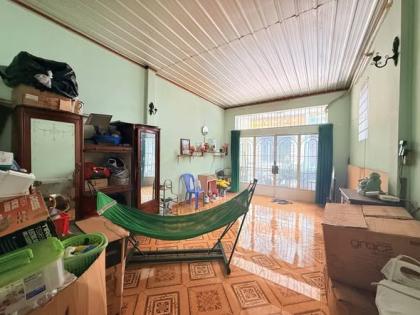 Nhà Đường Lạc Long Quân Quận Tân Bình Phường 11 Cũ.