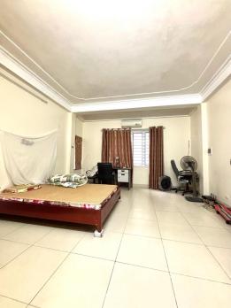 Bán nhà ngõ 86 Hào Nam, diện tích  đất 46m x 5 tầng, mặt tiền 4,5m, giá 9,4 tỷ.