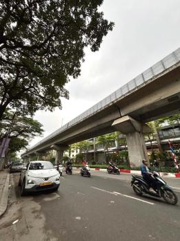 Bán nhà ngõ 86 Hào Nam, diện tích  đất 46m x 5 tầng, mặt tiền 4,5m, giá 9,4 tỷ.