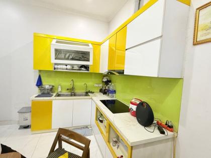 Bán nhà ngõ 166 Kim mã, diện tích  đất 33m x 4 tầng, mặt tiền 4m, giá 7,4 tỷ.