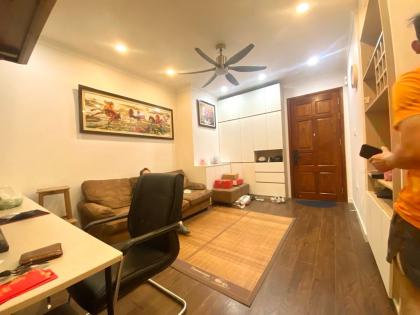 Bán căn hộ đẹp ngõ 28 Xuân La lô góc 64m2-3N1VS- giá 6,55 tỷ