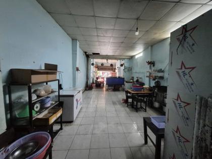 Bán nhà Mặt tiền Nguyễn Văn Quá - gần Trường Chinh, 4,3x30m,2 tầng cũ, tiện xây, 14,6 tỷ.