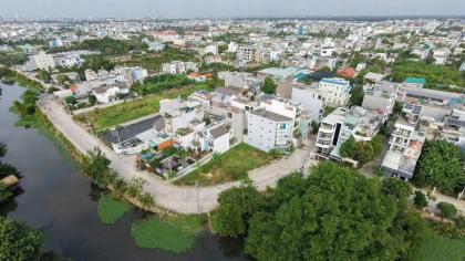 ĐẤT GÓC 2 MT THẠNH LỘC 37 – VIEW SÔNG HIẾM ĐƯỜNG 10M THÔNG – XÂY 3,5 LẦU CHỈ 9,5 TỶ