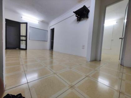 CHO THUÊ CĂN HỘ TẬP THỂ NGỌC KHÁNH, BA ĐÌNH, NHÀ ĐẸP 3 MẶT THOÁNG, Ô TÔ ĐỖ, 6 TRIỆU