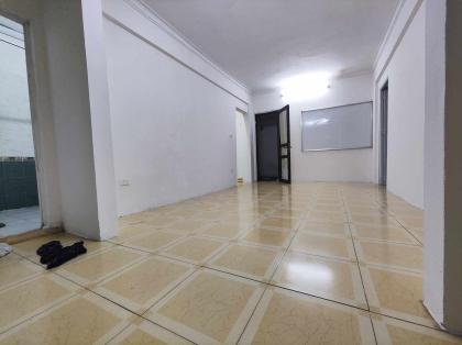 CHO THUÊ CĂN HỘ TẬP THỂ NGỌC KHÁNH, BA ĐÌNH, NHÀ ĐẸP 3 MẶT THOÁNG, Ô TÔ ĐỖ, 6 TRIỆU