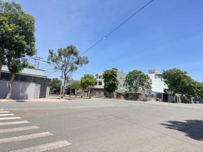 ĐẤT LÔ GÓC 2 MẶT TIỀN KDC CHÂU THỚI – BÌNH AN, DĨ AN  150M²  NGANG 7.5M  6.4 TỶ