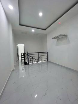 Bán nhà Mặt tiền Nguyễn Oanh, gần Lê Đức Thọ, 4x25m, 2 Tầng -2 PN, HĐT 22tr, 11,6 tỷ.