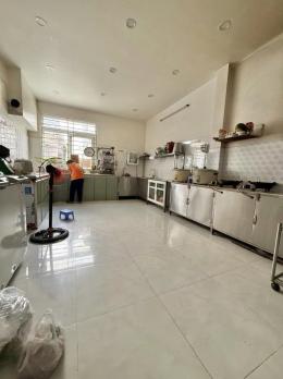 Bán nhà Mặt tiền Nguyễn Hữu Tiến - gần khúc Tây Thạnh, 4,1x18,5m, 5 Tầng - 6PN, 14,5 tỷ.