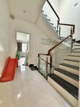 Bán nhà Mặt tiền Nguyễn Hữu Tiến - gần khúc Tây Thạnh, 4,1x18,5m, 5 Tầng - 6PN, 14,5 tỷ.