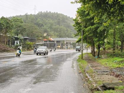 Bán đất tặng Nhà C4 Mãn Đức, Tân Lạc, DT315m2, MT10.5m, ôtô khách KD, 2.6 tỷ Hòa Bình