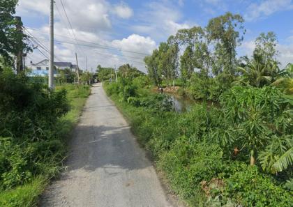 bán gấp nền đất 150m2 cực thoáng tại Bình Ân