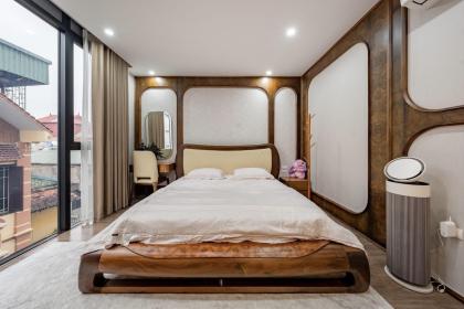 **Bán nhà HXH Bàu Cát, phường 11, Tân Bình (4,5x25m) 5 tầng hơn 13 tỷ