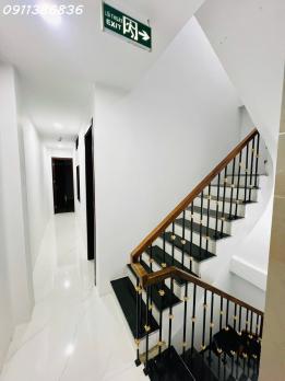 Dòng tiền cực tốt, Yên Hòa 68m 6T, 15 Phòng, doanh thu đỉnh, 17.9 tỷ