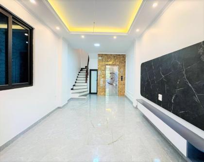 Bán nhà mới xây phố Kim Mã Ba Đình Ngõ thông 6 tầng Thang máy 10 tỷ