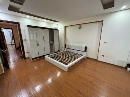 Cho thuê nhà đẹp KĐT Văn Quán 100m2 có thang máy chỉ 20tr 0903409888