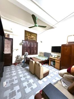 Bán nhà đường Nguyễn Ngọc Nại, Thanh Xuân, ngõ thông, ô tô đỗ cửa, 10m ra mặt phố