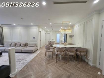 Căn hộ cao cấp Mipec Xuân Thủy 124m 3PN Nội thất sang trọng, full tiện ích