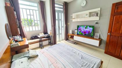 Ở NGAY! Bán Nhà Đẹp 5 Tầng Hẻm Xe Hơi Huỳnh Văn Bánh, 40m2, Chỉ 8.2 Tỷ TL