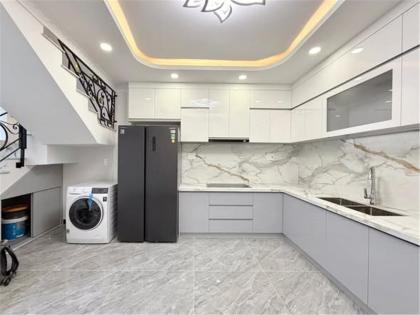 Nhà HXH Đường Nguyễn Thị Huỳnh Phường 8 Cũ Quận Phú Nhuận.