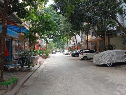 CC bán nhà khu DV Chìa Quan, Đa Sỹ cạnh công viên Hà Đông đang thi công 55m2 chỉ 15.x tỷ.