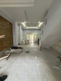 Bán gấp nhà hẻm xe hơi Quận Bình Thạnh TP.HCM, khu kinh doanh, giá rẻ nhất