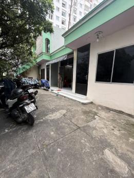 Bán gấp nhà hẻm ô tô Quận Bình Thạnh, giáp Phú Nhuận, kinh doanh sầm uất, giá rẻ nhất