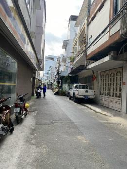 **Bán nhà hẻm 202 Phạm Văn Hai (4,5*20) 3 tầng; phường 5 Tân Bình
