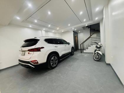 Bán gấp nhà phân lô Thái Hà, 60m2, mặt tiền 4.8m, giá 29.8 tỷ.