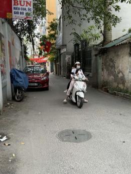 Bán Nhà P/Lô Ô Tô Tránh Phố Cầu Giấy 225m2-4T Mt8m 56 Tỷ Cầu Giấy.