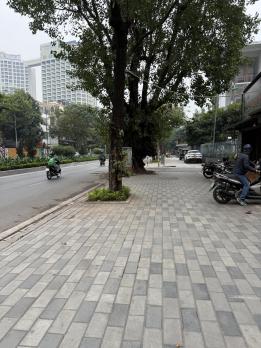 Bán Nhà Mặt Phố Lạc Long Quân Tây Hồ 155m2-5T MT8m Vỉa Hè Khủng 155 Tỷ Lạc Long Quân