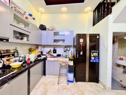 TRUNG TÂM TÂN BÌNH - 4x10.5 x 4 tầng BTCT/ 4 pn - 3 bước ra mặt tiền - chỉ 8 tỷ.