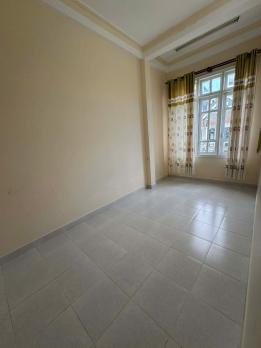 Cho thuê nhà 5 phòng ngủ đường Phan Chu Trinh Đà Lạt giá 12 triệu