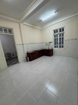 Cho thuê nhà 5 phòng ngủ đường Phan Chu Trinh Đà Lạt giá 12 triệu