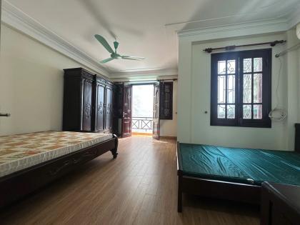 BÁN NHÀ PHỐ NGỌC KHÁNH, BA ĐÌNH, NHÀ DÂN XÂY, MẶT TIỀN RỘNG, GẦN NGAY PHỐ