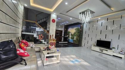 Bán nhà Biệt thự Lê Văn Quới - gần BÌnh Trị Đông, Hẻm 8m, 7x22m, 4 Tầng - 6PN, 15,5 tỷ