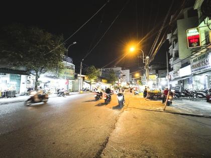 NHÀ 2 TẦNG NGUYỄN TRỌNG TUYỂN, GIÁP PHÚ NHUẬN, NHỈNH 1 TỶ SHR