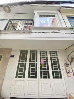 Cần bán nhà vi bằng Hẻm xe hơi Huỳnh Tấn Phát Q7