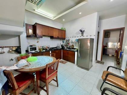 Ngay khu SÂN BAY TSN - Nhà đẹp 3 tấm đúc, 49.5m2, ngang lớn, hẻm thông, sát mặt tiền - 9.9 tỷ.