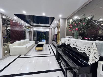 ????Nội thất tiền tỷ, Tòa E1 Chelsea Park Trần Kim Xuyến 98m2, tối ưu công năng, tiện ích Vip