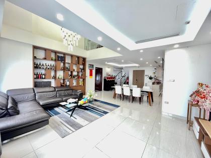 ????Căn Duplex tòa Golden Field Nguyễn Cơ Thạch 226m 4PN Nội thất đẳng cấp