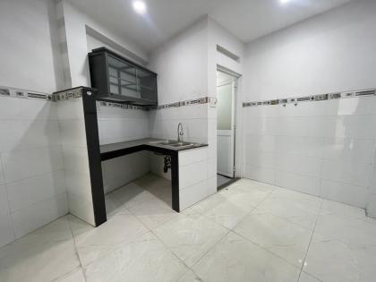 NHÀ 3 TẦNG NI SƯ HUỲNH LIÊN HXH, HƠN 2 TỶ