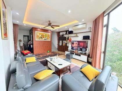 Bán Nhà Mặt Phố Minh Khai Hai Bà Trưng 65m2-6T Mt6m Vỉa Hè 2 THOÁNG 38 Tỷ Minh Khai.