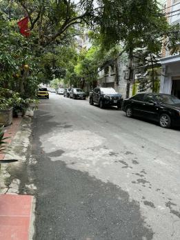 Bán Nhà P/Lô 3 Ô Tô Tránh 80m2-5T Mt10,5m Vỉa Hè 2MT 2 THOÁNG 28,7 Tỷ Hồng Tiến.