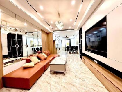 Bán Nhà P/Lô Ô Tô Tránh 58m2-6T Th/Máy Vừa Ở Vừa KD 20,2 Tỷ Nguyễn Văn Cừ.